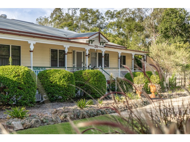 134 Costellos Road, Upper Lockyer QLD 4352