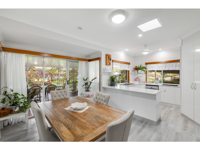 134 Costellos Road, Upper Lockyer QLD 4352