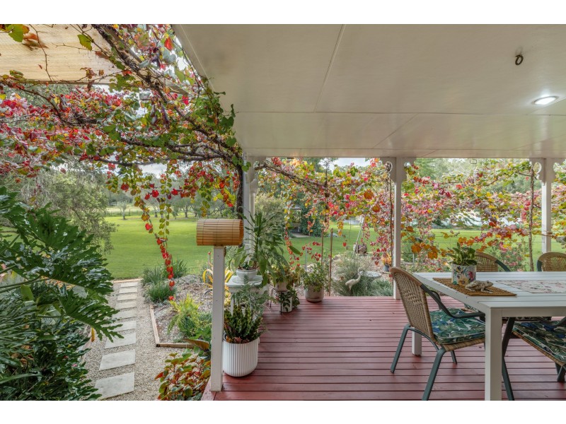 134 Costellos Road, Upper Lockyer QLD 4352