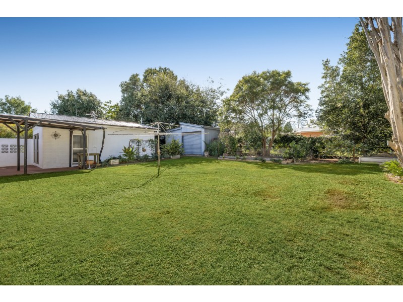 4 Batterbee Street, Rangeville QLD 4350