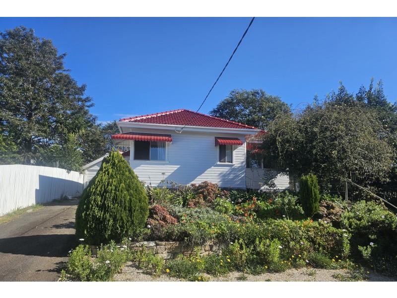 89 Vanity Street, Rockville QLD 4350