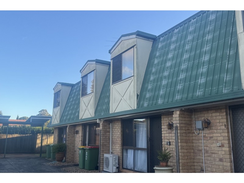 2/4 Garget Street, East Toowoomba QLD 4350