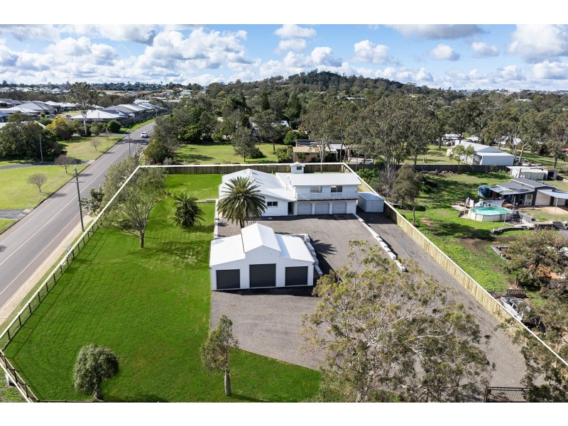 2 Glen Court, Glenvale QLD 4350