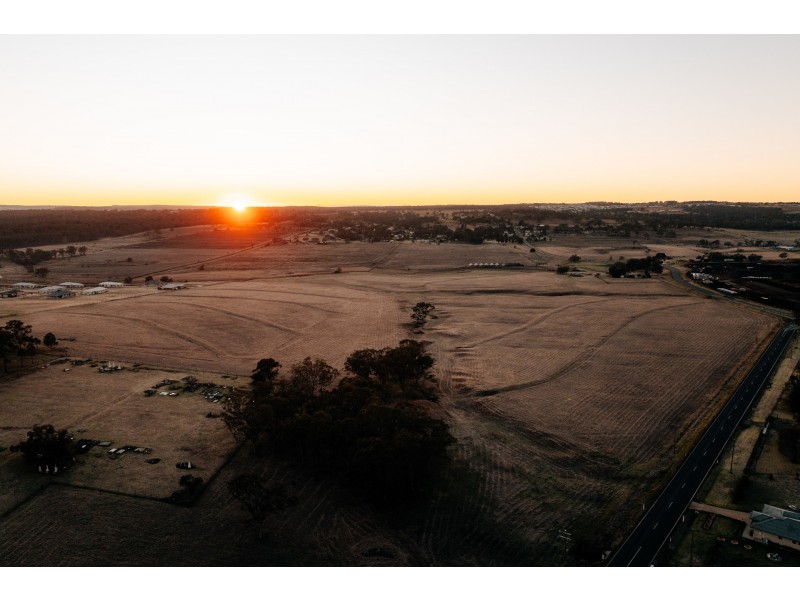 20 Peters Road, Meringandan West QLD 4352
