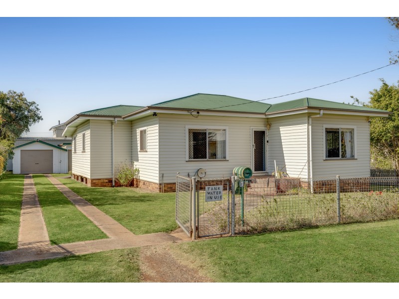 7 Farquharson Street, Harristown QLD 4350