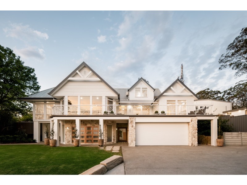 6 Roderic Court, Mount Lofty QLD 4350