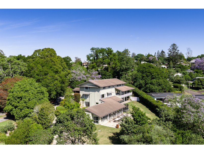 7 Curzon Street, Mount Lofty QLD 4350