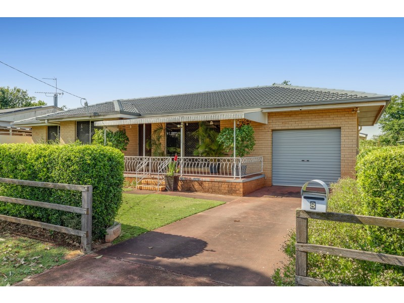8 Devine Street, Harristown QLD 4350