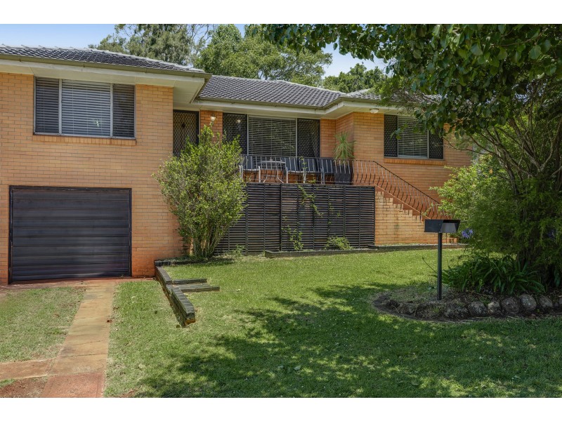 38 Wentworth Street, Centenary Heights QLD 4350