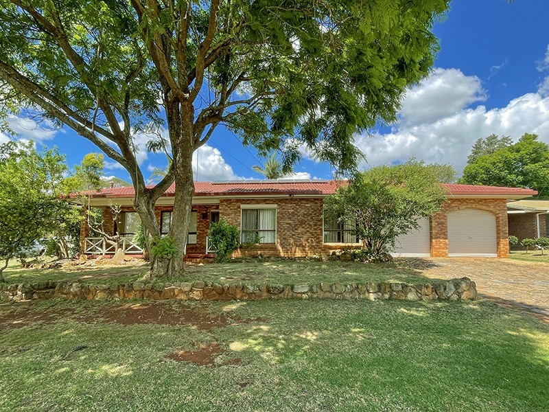 20 Lindberg Street, Wilsonton QLD 4350