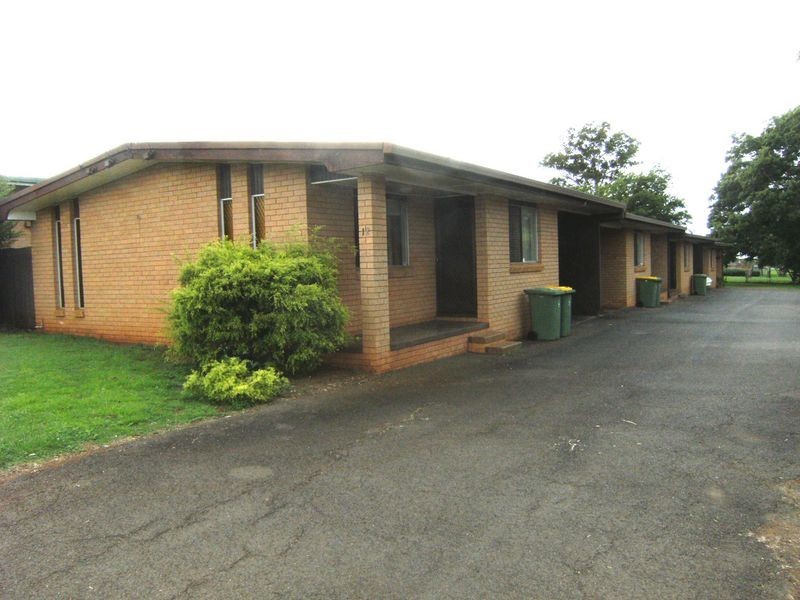 2/12 Tara Street, Wilsonton QLD 4350