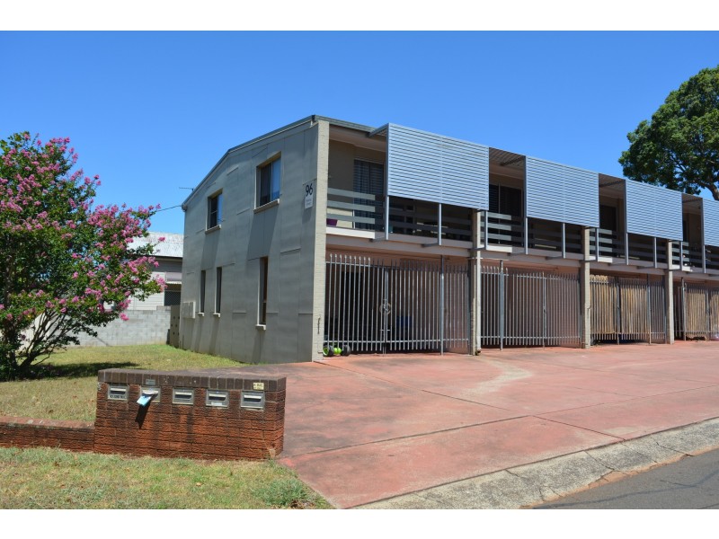 2/96 Herries Street, East Toowoomba QLD 4350