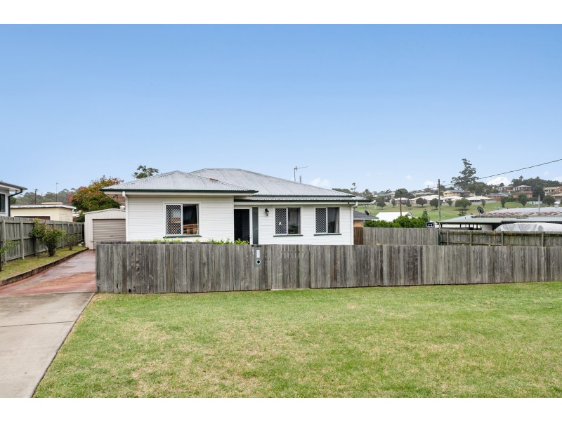 1 Kirklees Street, Newtown QLD 4350