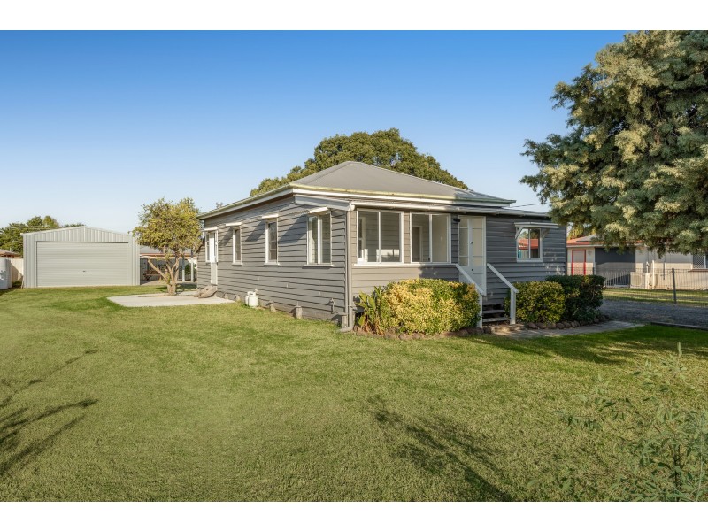 17 Herbert Street, Allora QLD 4362