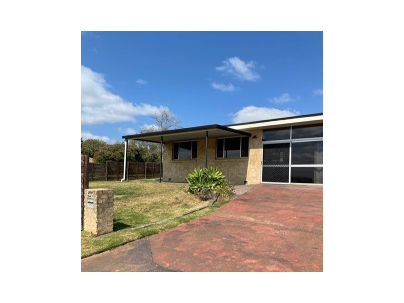 1/200 Stenner Street, Middle Ridge QLD 4350