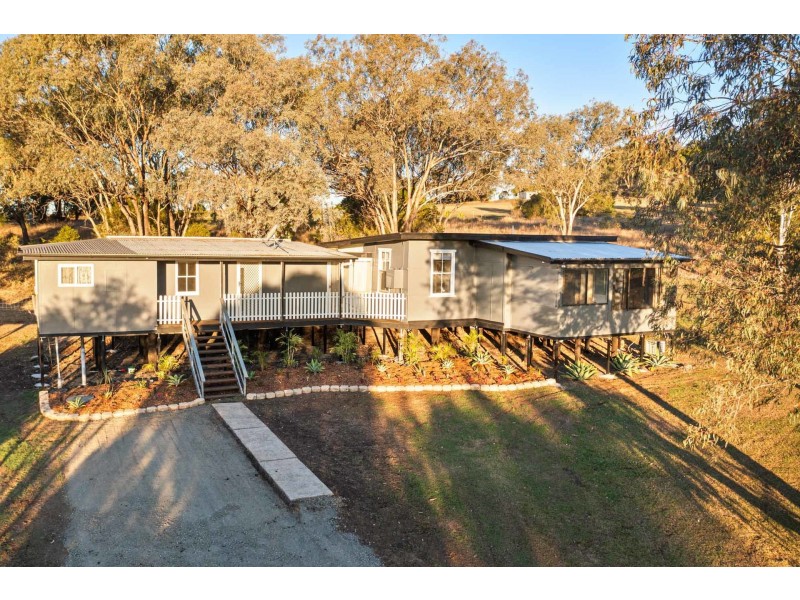 4 Kajewski Street, Kingsthorpe QLD 4400
