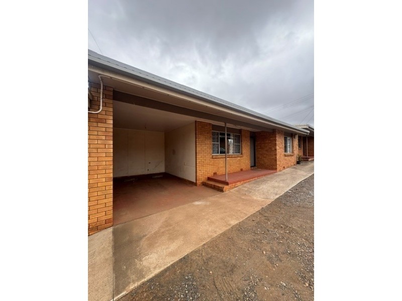 2/68 Pascoe Lane, North Toowoomba QLD 4350