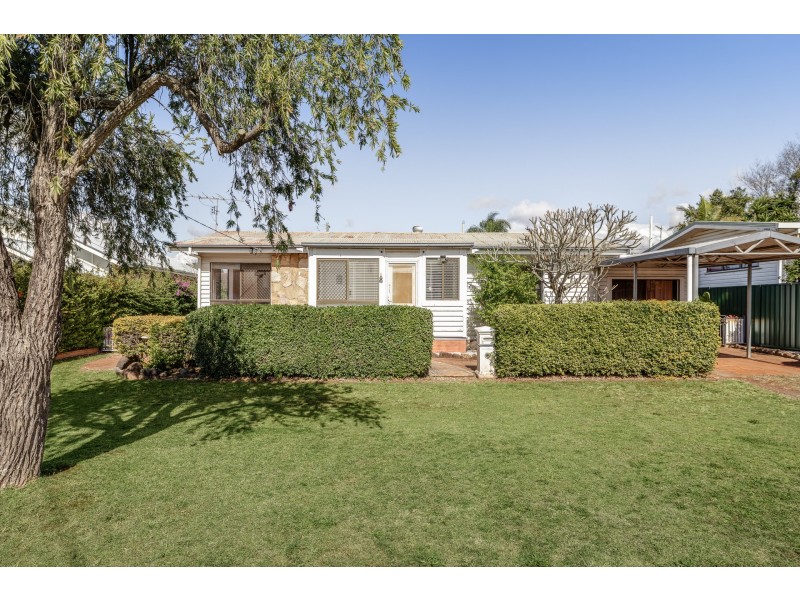 4 Wombyra Street, Newtown QLD 4350