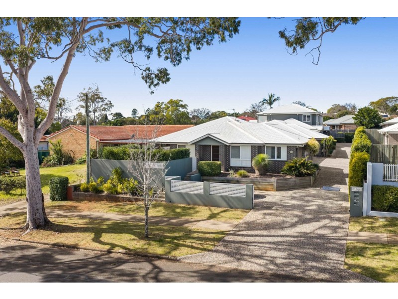 2/310A Hume Street, Centenary Heights QLD 4350