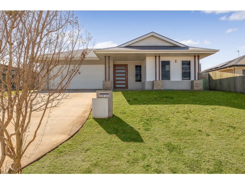 10 MacGregor Avenue, Highfields QLD 4352