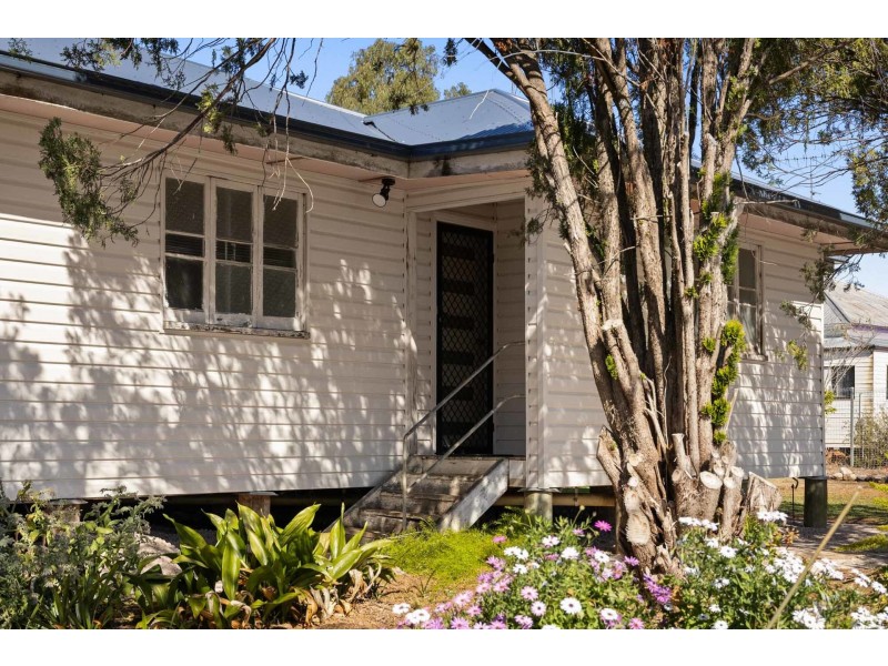 88 Clark Street, Clifton QLD 4361