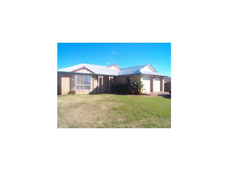 8 Elvery Court, Middle Ridge QLD 4350