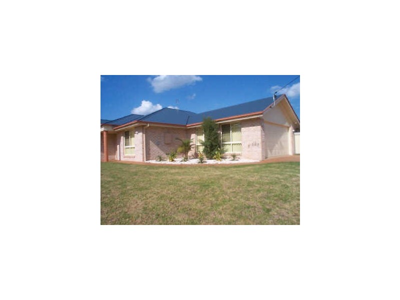 35 Dallang Road, Middle Ridge QLD 4350