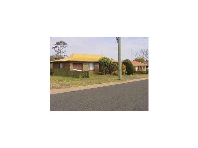 44 Lotus Crescent, Centenary Heights QLD 4350