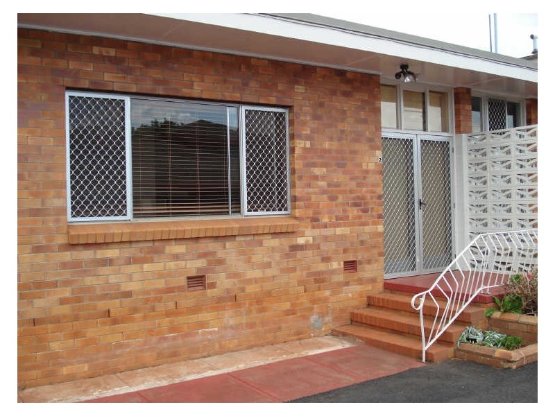 2/122a Russell Street, Toowoomba City QLD 4350