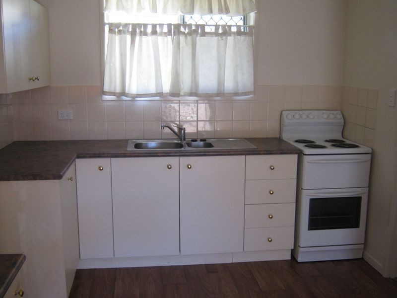1/266 James Street, Harristown QLD 4350