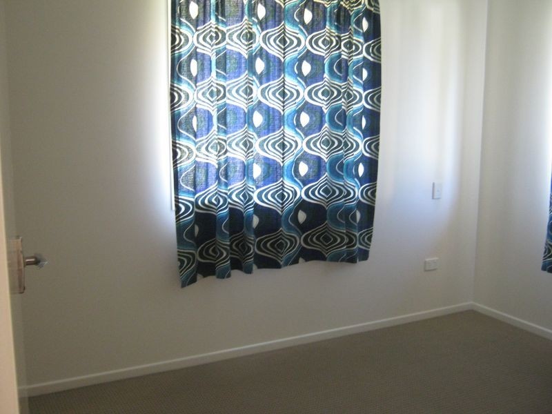 1/266 James Street, Harristown QLD 4350