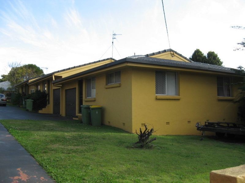 2/60 Mabel Street, Mount Lofty QLD 4350