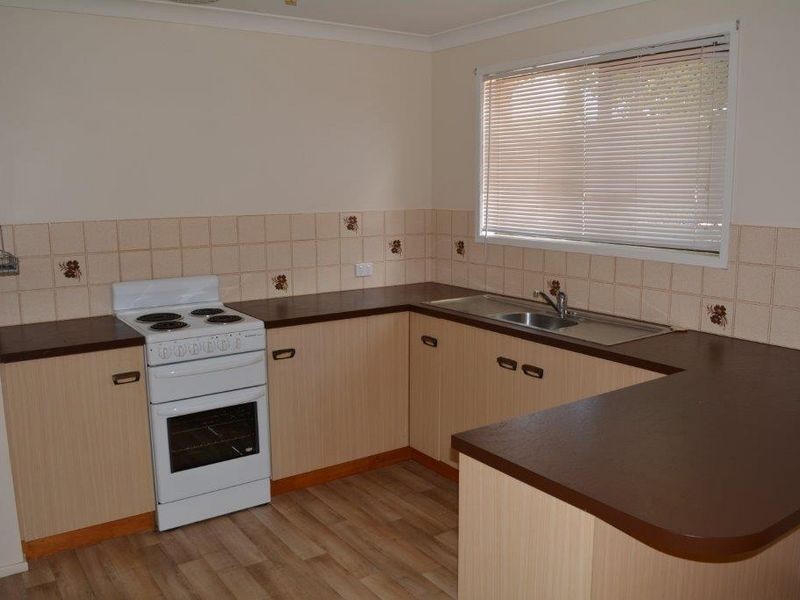 1/1 Coates Street, Centenary Heights QLD 4350