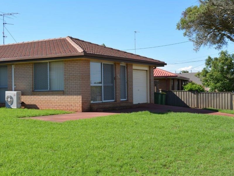 1/5 Rutkin Street, Kearneys Spring QLD 4350