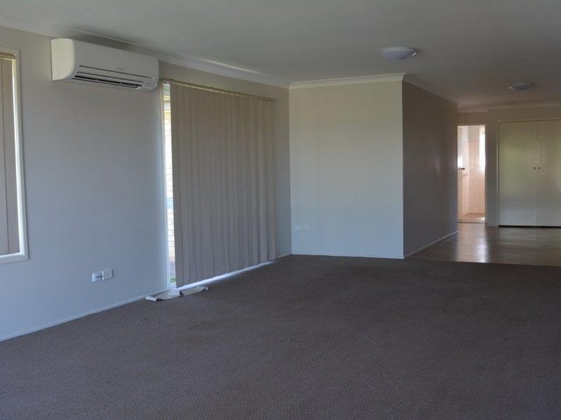 1/5 Rutkin Street, Kearneys Spring QLD 4350