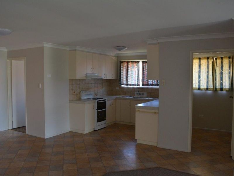 1/5 Rutkin Street, Kearneys Spring QLD 4350