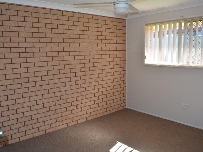 1/5 Rutkin Street, Kearneys Spring QLD 4350