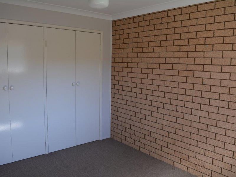 1/5 Rutkin Street, Kearneys Spring QLD 4350