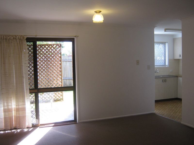 2/195 Tor Street, Newtown QLD 4350