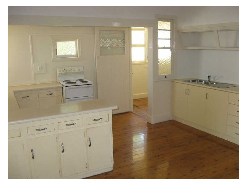 5 Clyde Street, MOUNT LOFTY, Toowoomba QLD 4350