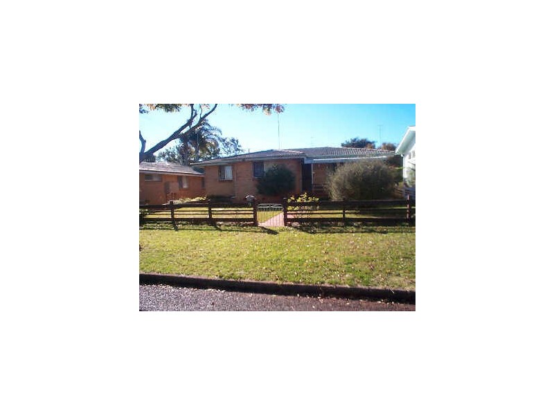 9 Coates Street, Kearneys Spring QLD 4350