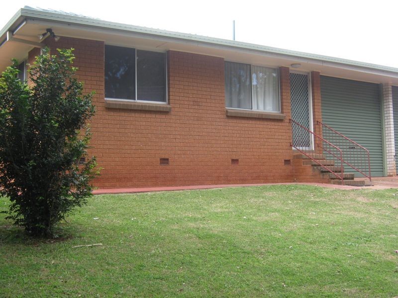 1/62 Stuart Street, Mount Lofty QLD 4350