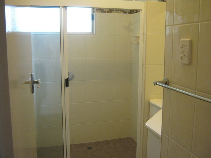 1/62 Stuart Street, Mount Lofty QLD 4350