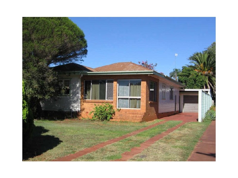 47 Drayton Road, Harristown QLD 4350