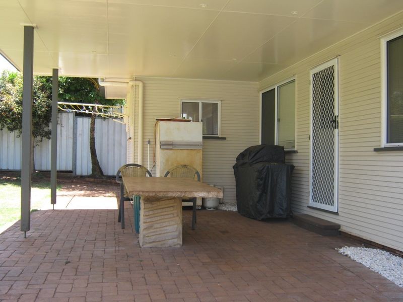 9 Spieker Street, Mount Lofty QLD 4350