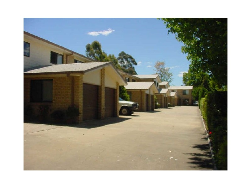 8/251 Herries Street, Toowoomba West QLD 4350