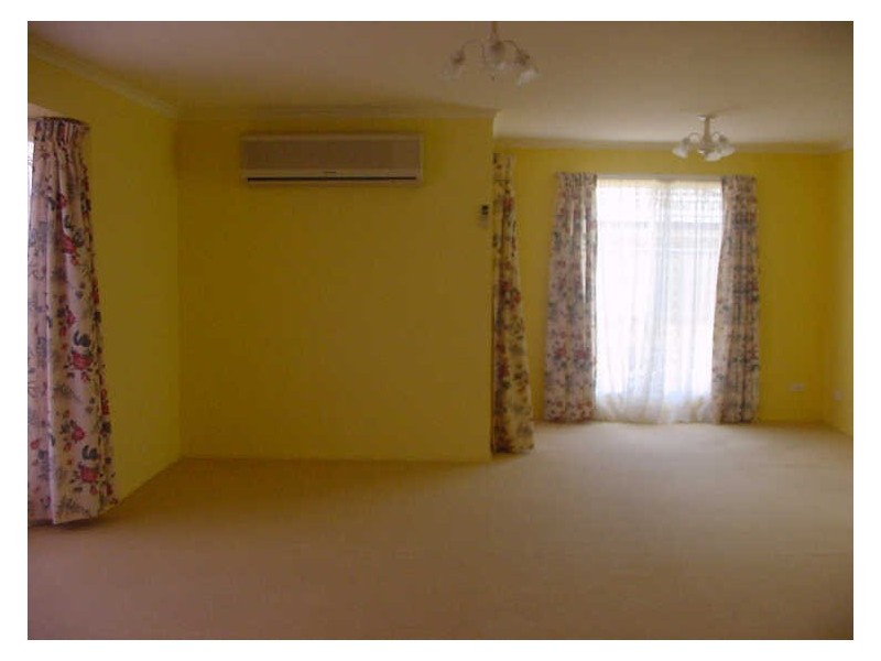 12 Paulene Crescent, Middle Ridge QLD 4350