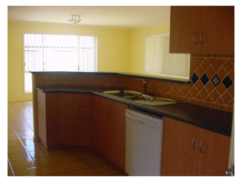 12 Paulene Crescent, Middle Ridge QLD 4350