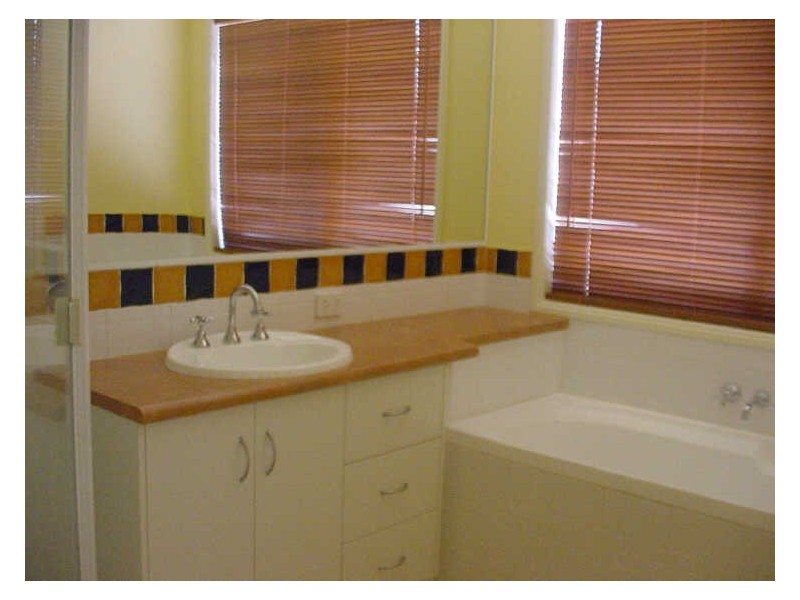 12 Paulene Crescent, Middle Ridge QLD 4350