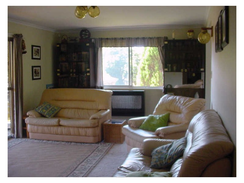 2 Steinmuller Court, Mount Lofty QLD 4350